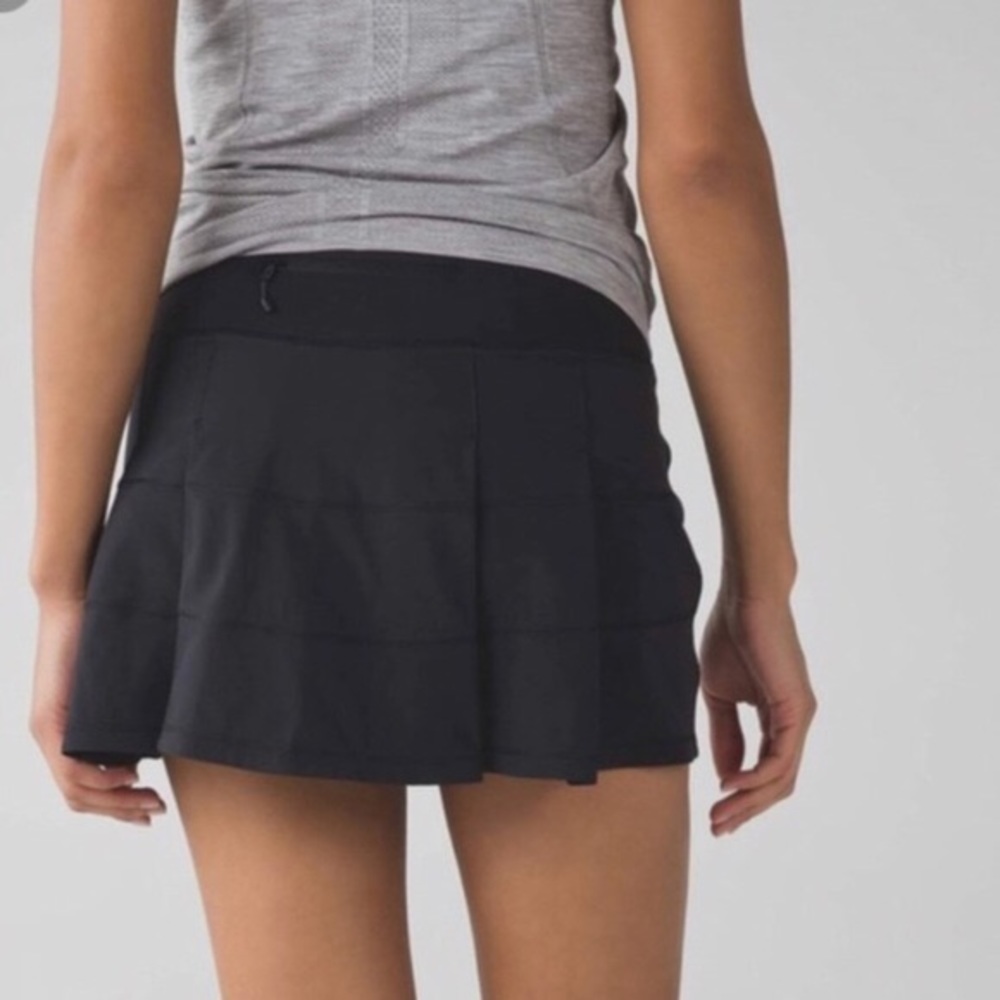 Lululemon Skirt. Size 4